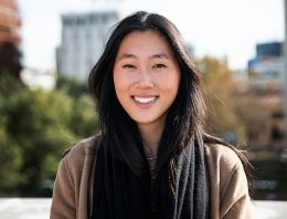 Marie, professeur d'anglais au collège et lycée à Castres
